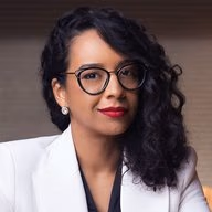 Camila Avelar Camila Avelar